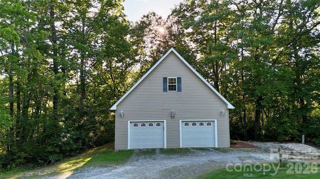 552 Coxes Creek Church Road, Marion, NC 28752