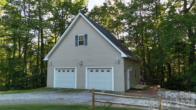552 Coxes Creek Church Road, Marion, NC 28752