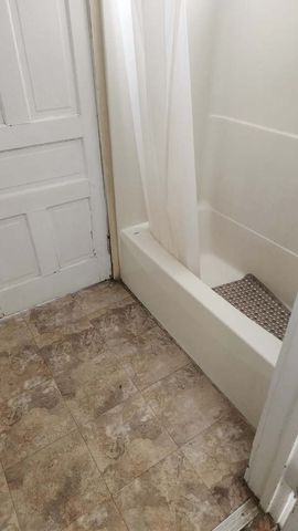 735 N Court Street, Rockford, IL 61103