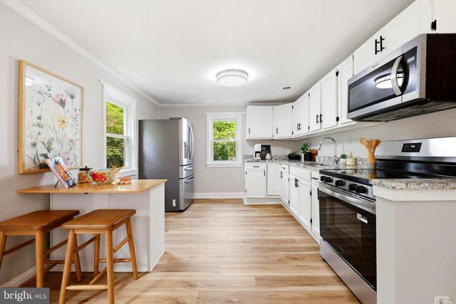 420 NORTH ST E, Charles Town, WV 25414