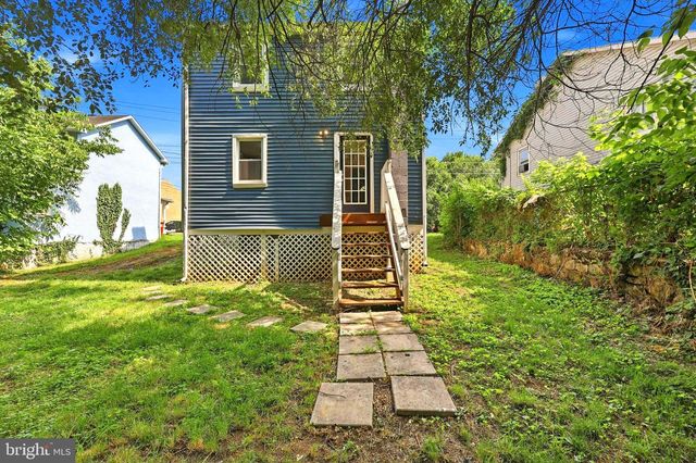 420 NORTH ST E, Charles Town, WV 25414