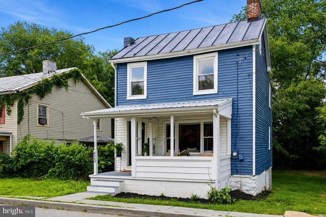 420 NORTH ST E, Charles Town, WV 25414