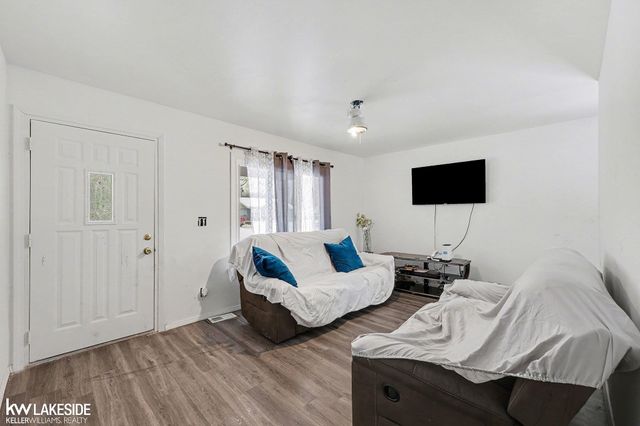 3272 Grafton Street, Lake Orion, MI 48359