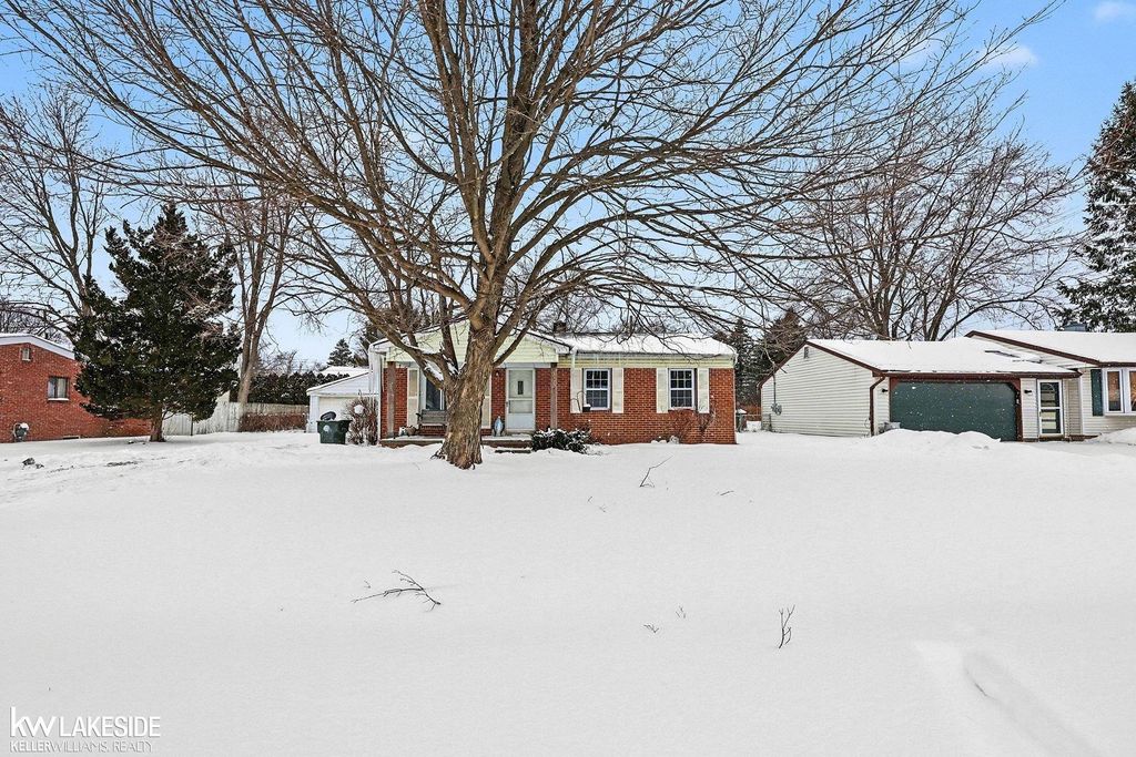 3272 Grafton Street, Lake Orion, MI 48359