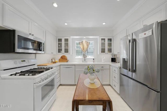 1530 Vandyke Road, San Marino, CA 91108
