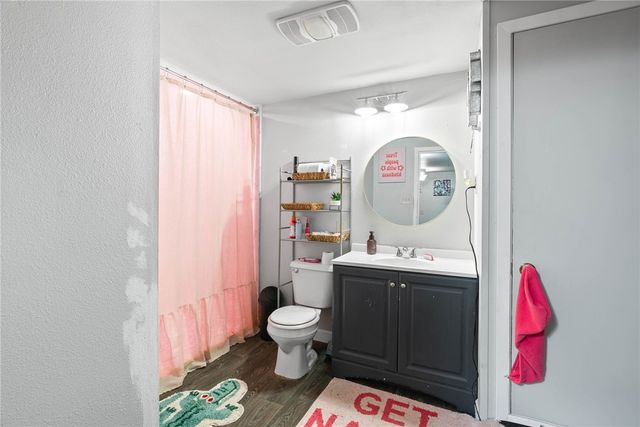 420 W Borden St, Sinton, TX 78387