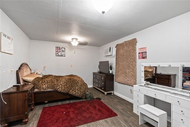 420 W Borden St, Sinton, TX 78387