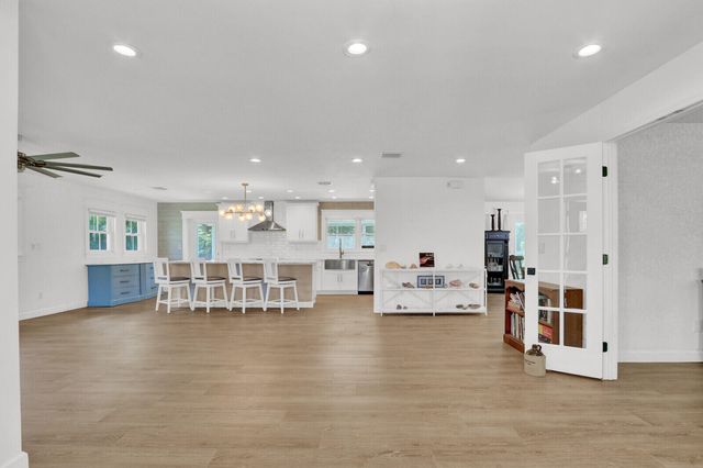 105 Main Street, Fort Pierce, FL 34982