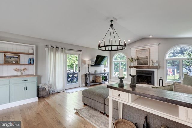 1684 CALICO DR, Woodbine, MD 21797