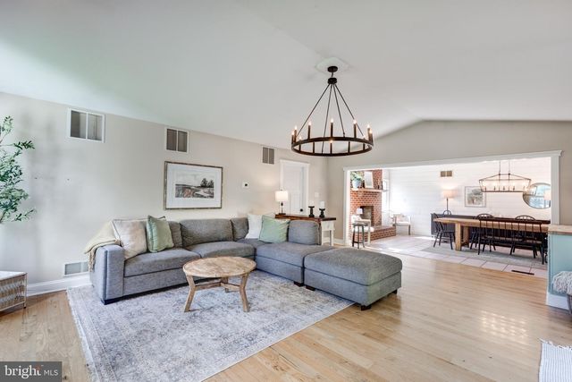 1684 CALICO DR, Woodbine, MD 21797