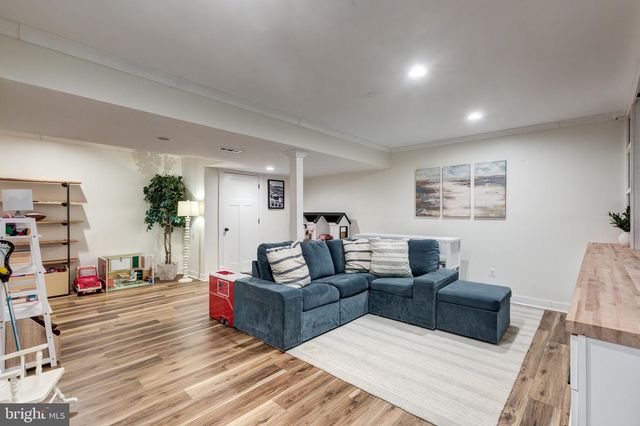 1684 CALICO DR, Woodbine, MD 21797