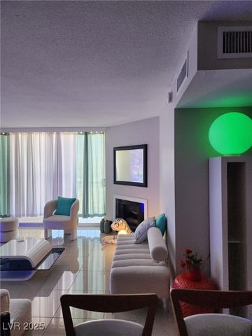 745 North Royal Crest Circle 151, Las Vegas, NV 89169