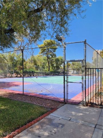 745 North Royal Crest Circle 151, Las Vegas, NV 89169