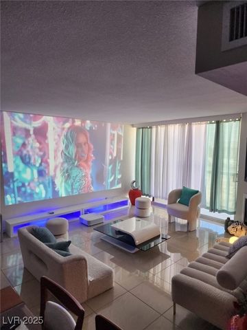 745 North Royal Crest Circle 151, Las Vegas, NV 89169