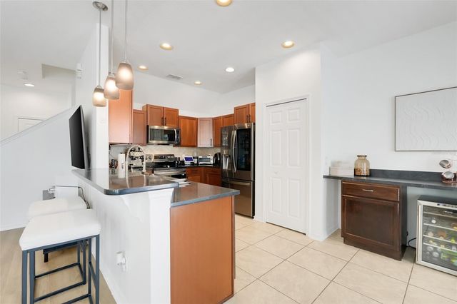 5445 LEIGHTON LANE, Oviedo, FL 32765