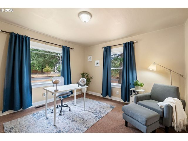 9111 Se LINCOLN St, Portland, OR 97216