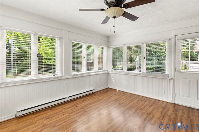 10706 Lunswood Rd, Chester, VA 23831