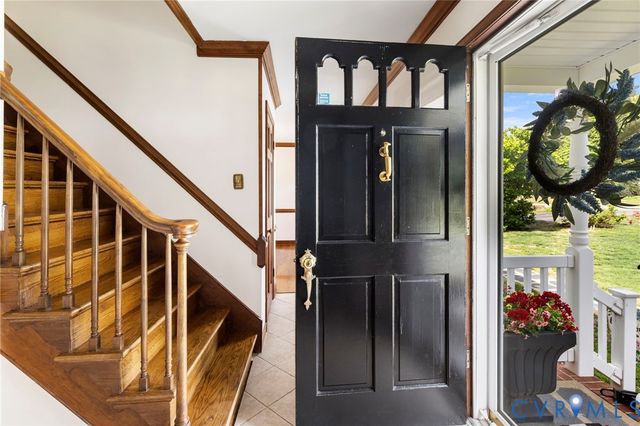 10706 Lunswood Rd, Chester, VA 23831