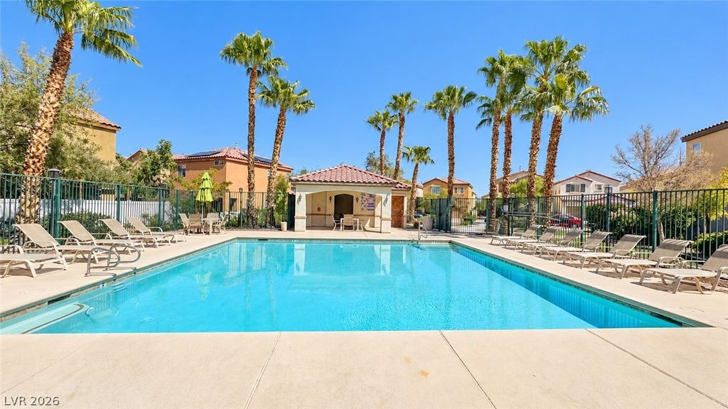 8145 Lake Geneva Court, Las Vegas, NV 89113 — photo 2