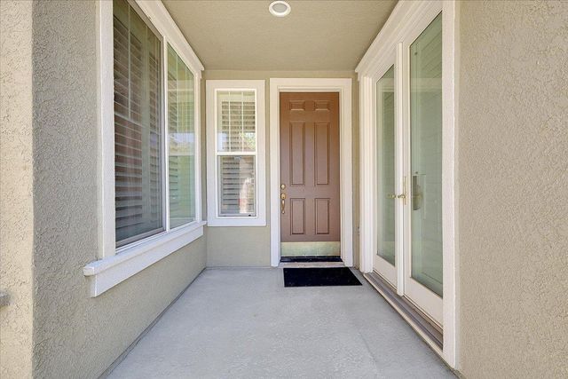 5018 Crest Dr, Sacramento, CA 95835