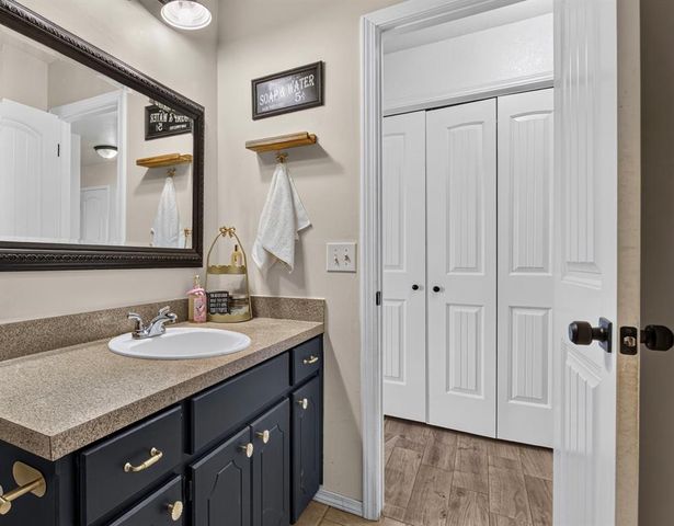 1901 Butterfield Trail, Choctaw, OK 73020