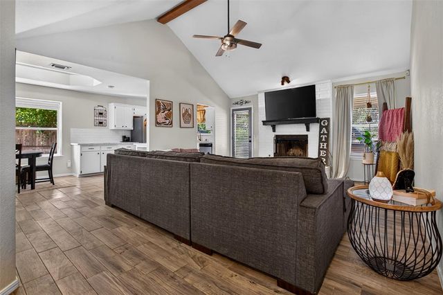 1901 Butterfield Trail, Choctaw, OK 73020
