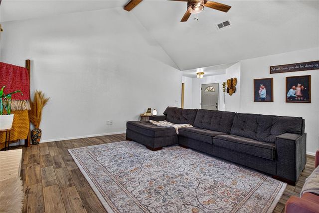 1901 Butterfield Trail, Choctaw, OK 73020