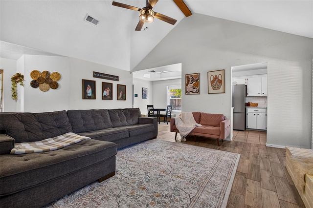 1901 Butterfield Trail, Choctaw, OK 73020