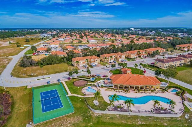 572 BAY LEAF DRIVE, Poinciana, FL 34759