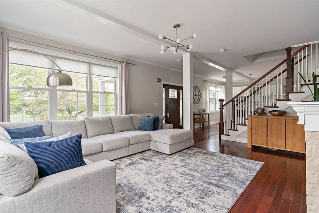 465 Washington St 465, Winchester, MA 01890