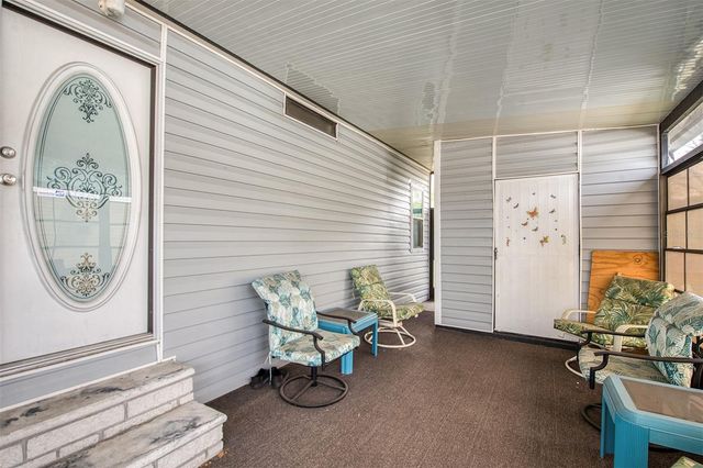 83 PELICAN DRIVE N, Oldsmar, FL 34677