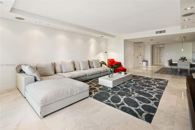 765 Crandon Blvd 306, Key Biscayne, FL 33149