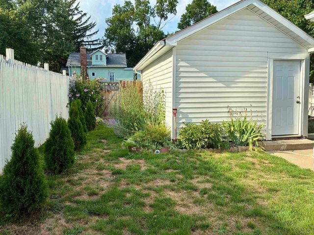1620 W Main Street, Owosso, MI 48867