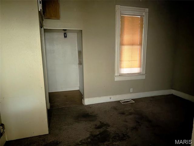 6024 W B Street, Belleville, IL 62223