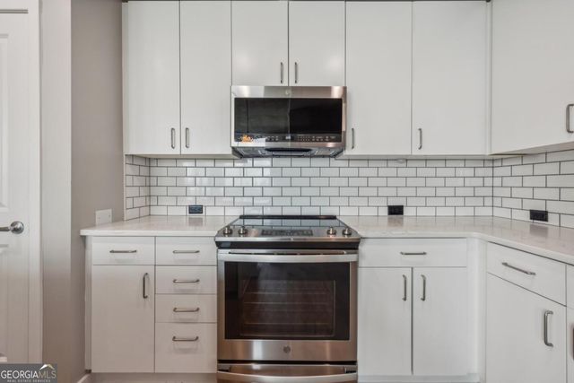 250 Pharr Road NE 1817, Atlanta, GA 30305