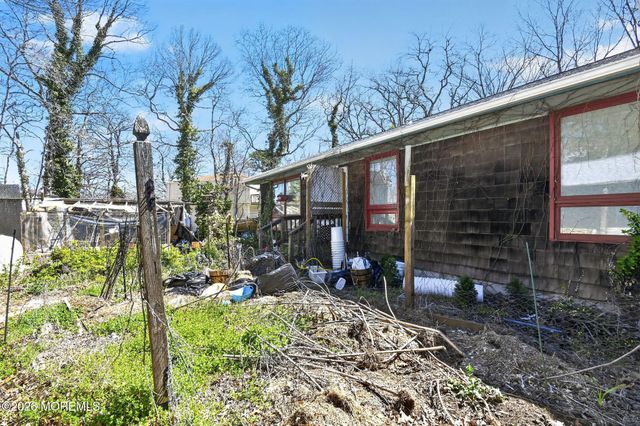 3 Demaret Court, Little Egg Harbor, NJ 08087