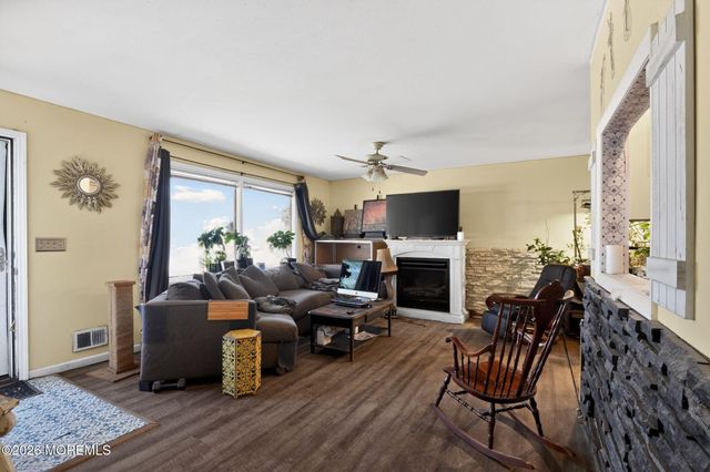 3 Demaret Court, Little Egg Harbor, NJ 08087