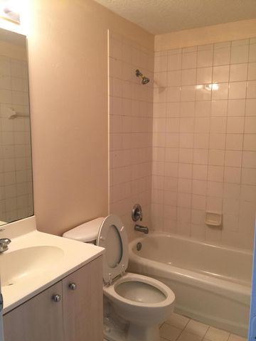 5900 Azalea Circle, West Palm Beach, FL 33415