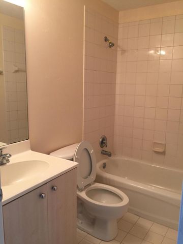 5900 Azalea Circle, West Palm Beach, FL 33415