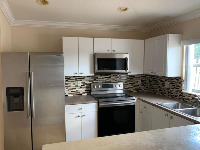 5900 Azalea Circle, West Palm Beach, FL 33415