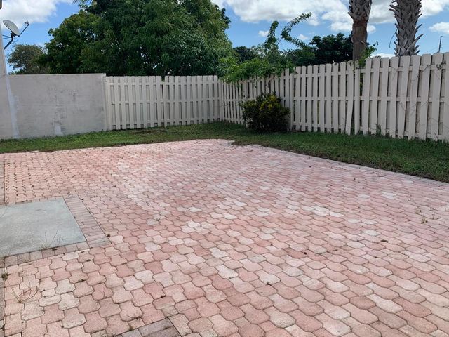 5900 Azalea Circle, West Palm Beach, FL 33415