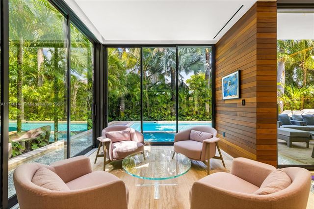 250 Ocean Blvd, Golden Beach, FL 33160