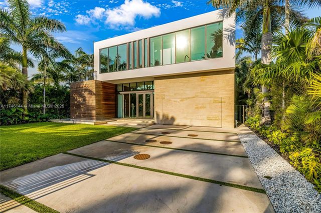 250 Ocean Blvd, Golden Beach, FL 33160