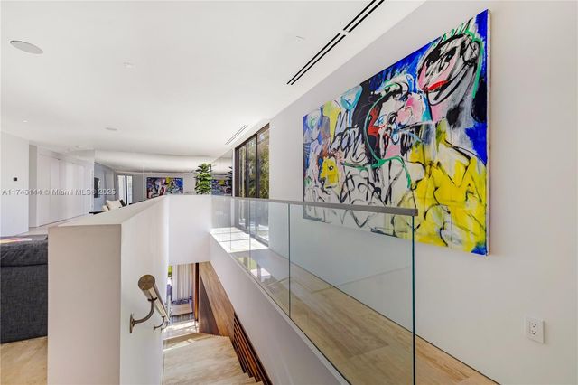 250 Ocean Blvd, Golden Beach, FL 33160