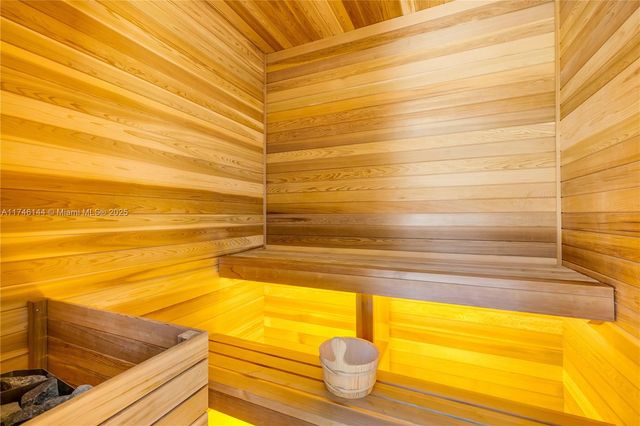 250 Ocean Blvd, Golden Beach, FL 33160