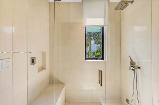 250 Ocean Blvd, Golden Beach, FL 33160