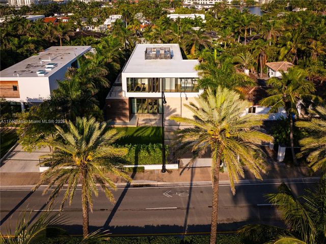 250 Ocean Blvd, Golden Beach, FL 33160