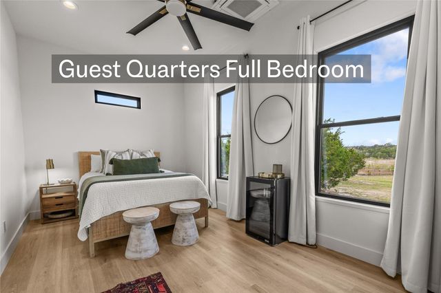 107 W Lakeshore DR, Dripping Springs, TX 78620