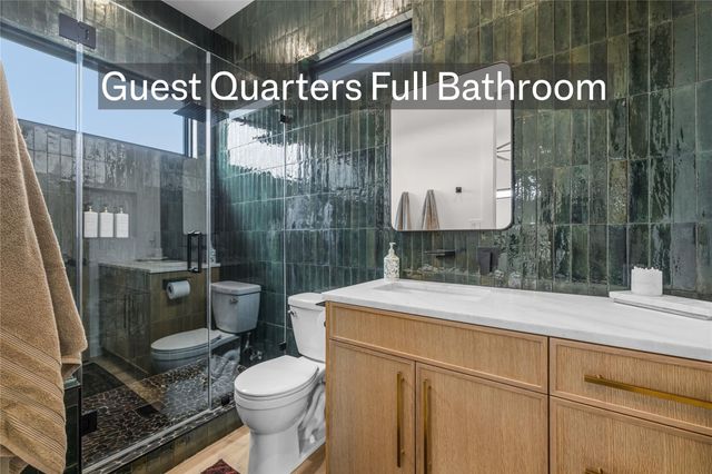 107 W Lakeshore DR, Dripping Springs, TX 78620