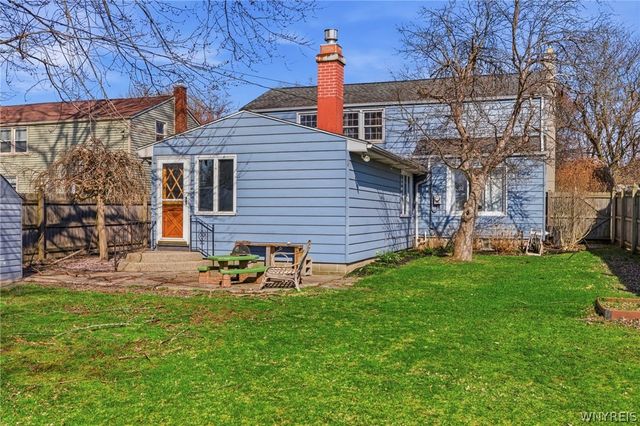 415 Roycroft Boulevard, Amherst, NY 14226
